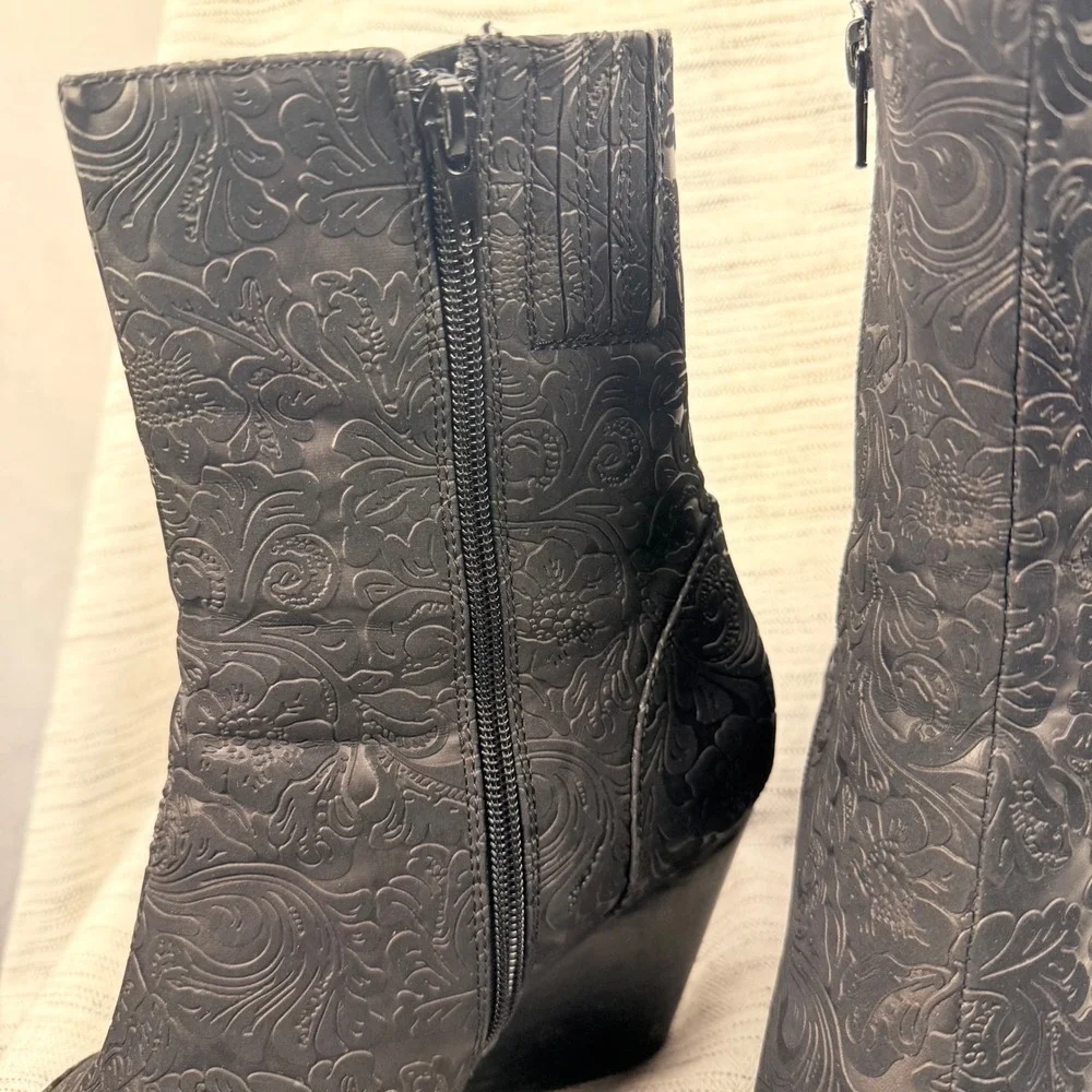 Jeffrey Campbell‎ Free People Black Leather Jacquard Embossed Ankle Boots 10